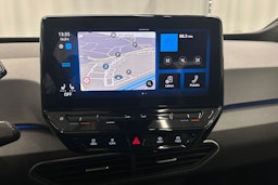 punainen Volkswagen ID.3 2023 kuva 20.