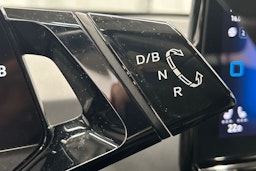 punainen Volkswagen ID.3 2023 kuva 26.