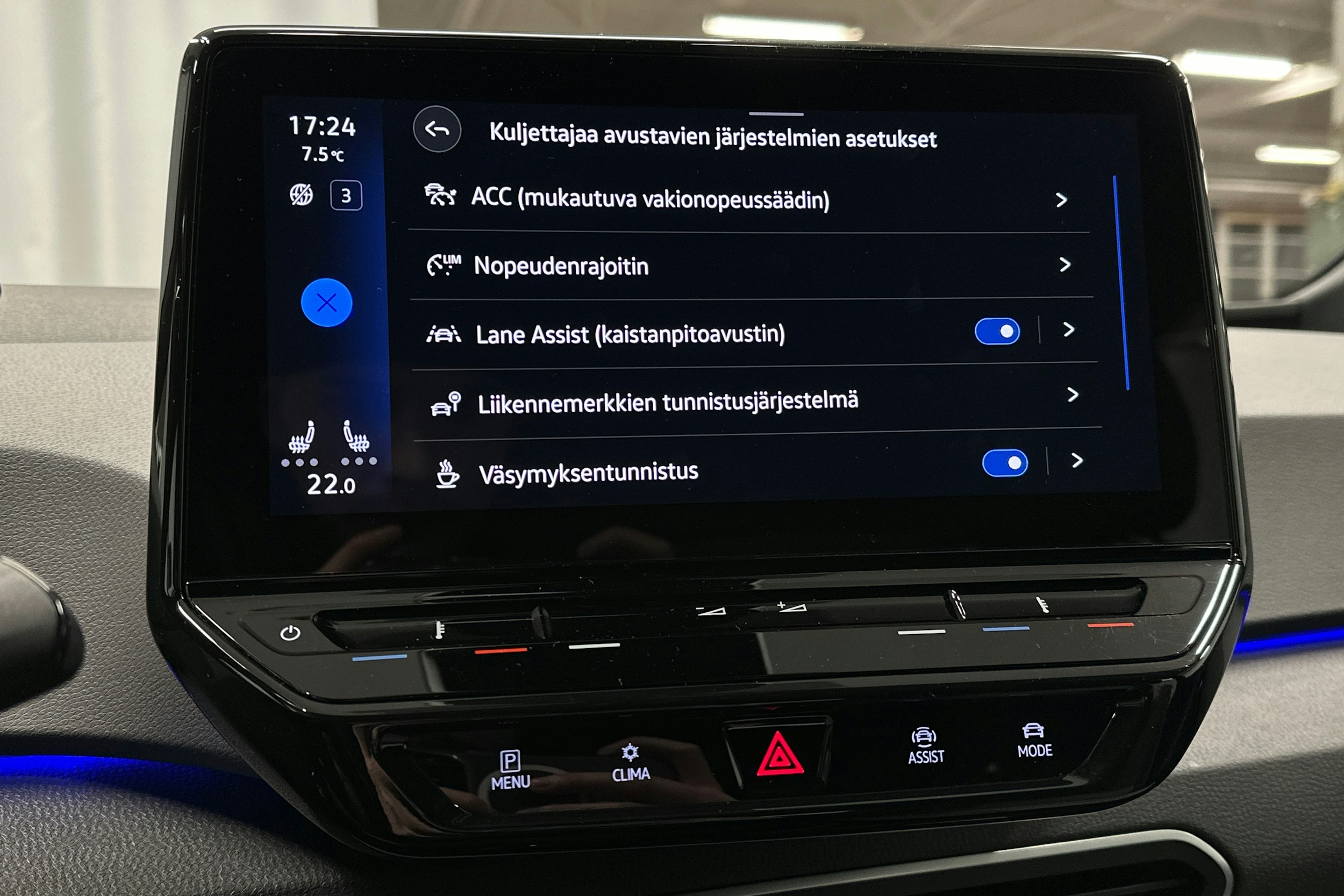 harmaa Volkswagen ID.3 2023 kuva 24.