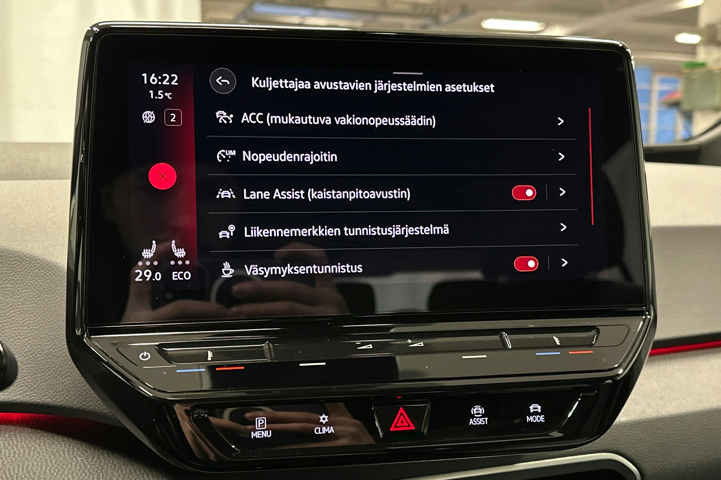 harmaa Volkswagen ID.3 2023 kuva 23.