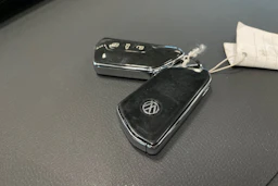 harmaa Volkswagen ID.3 2023 kuva 30.