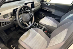 valkoinen Volkswagen ID.3 2023 kuva 6.