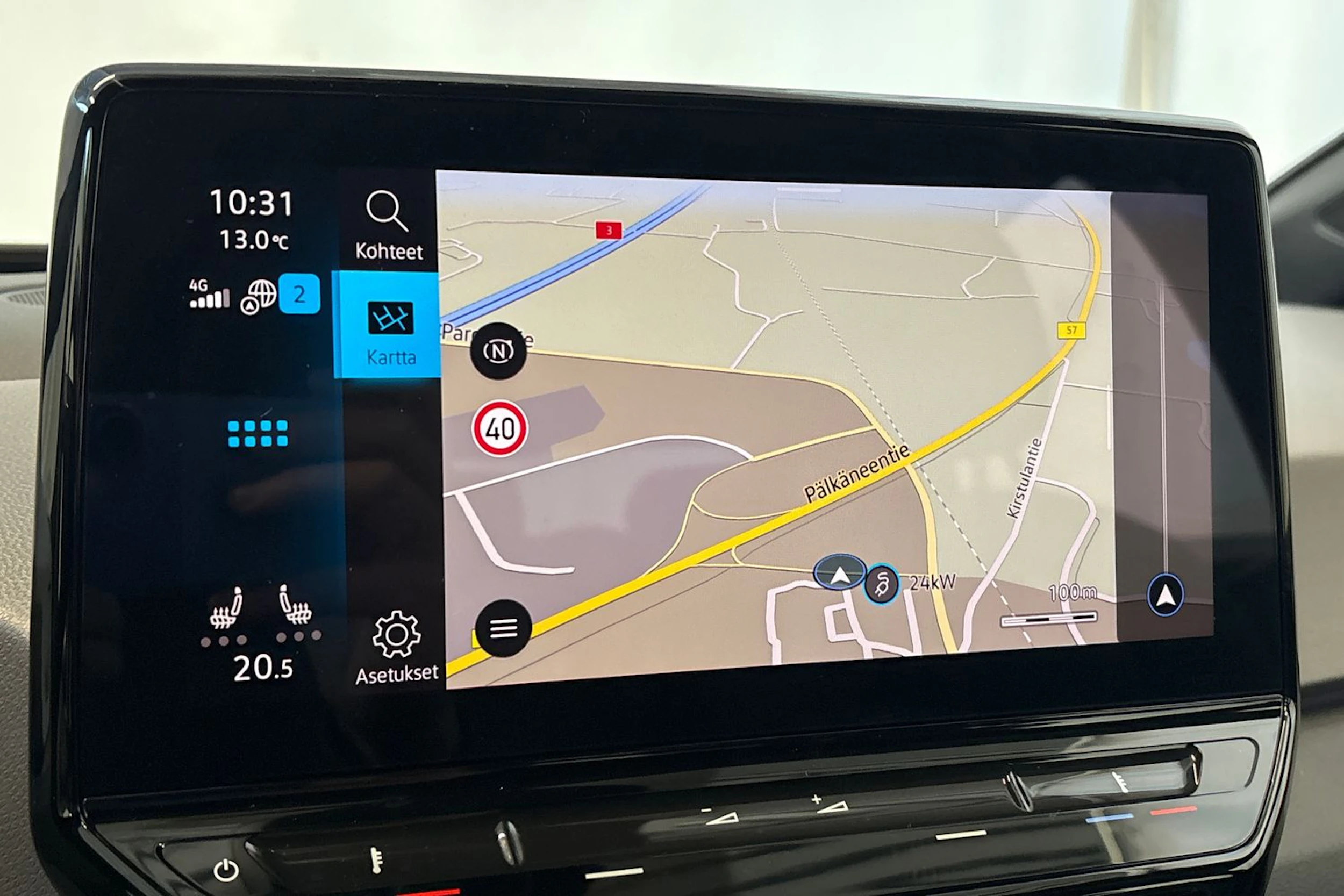 valkoinen Volkswagen ID.3 2023 kuva 21.