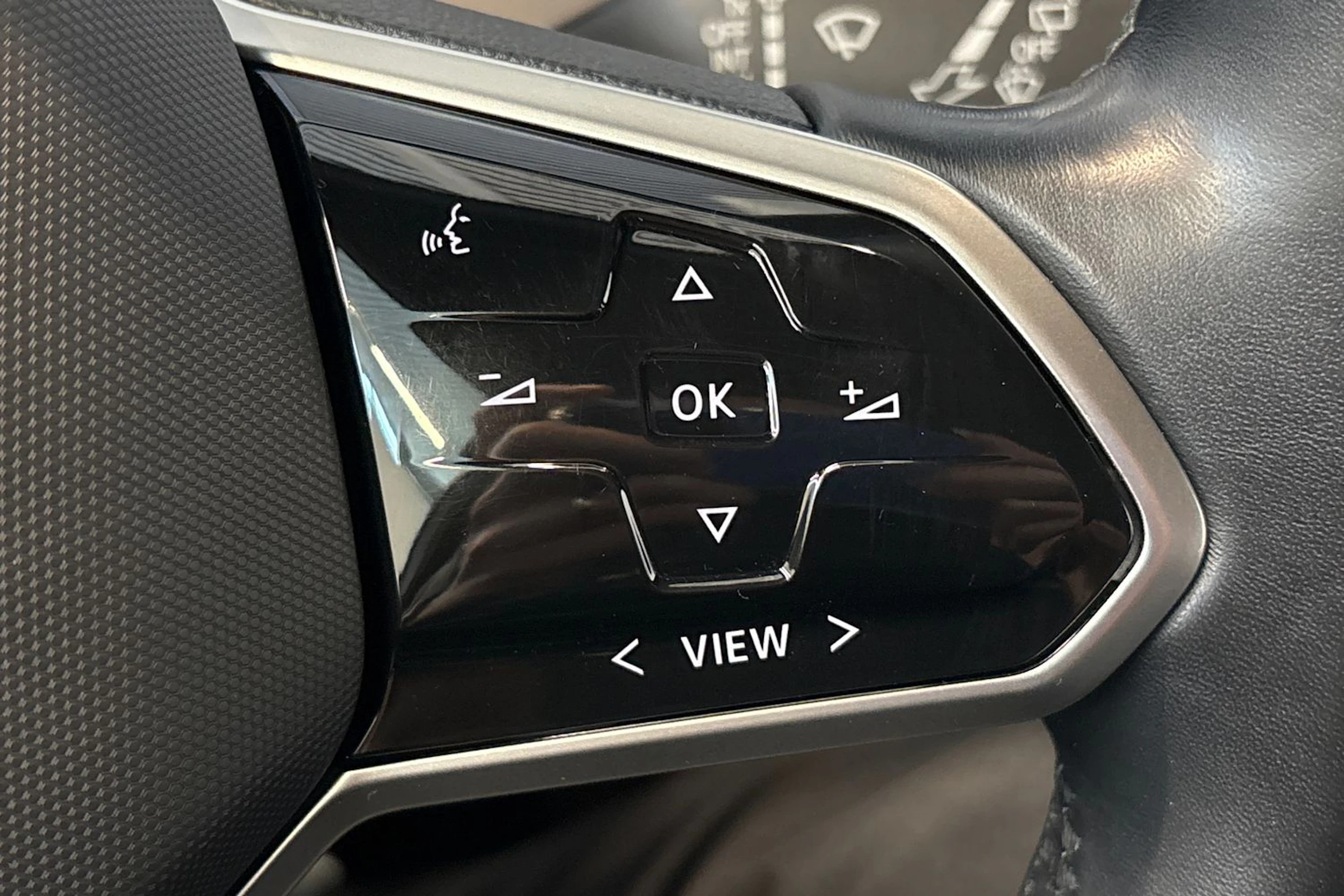 valkoinen Volkswagen ID.3 2023 kuva 25.