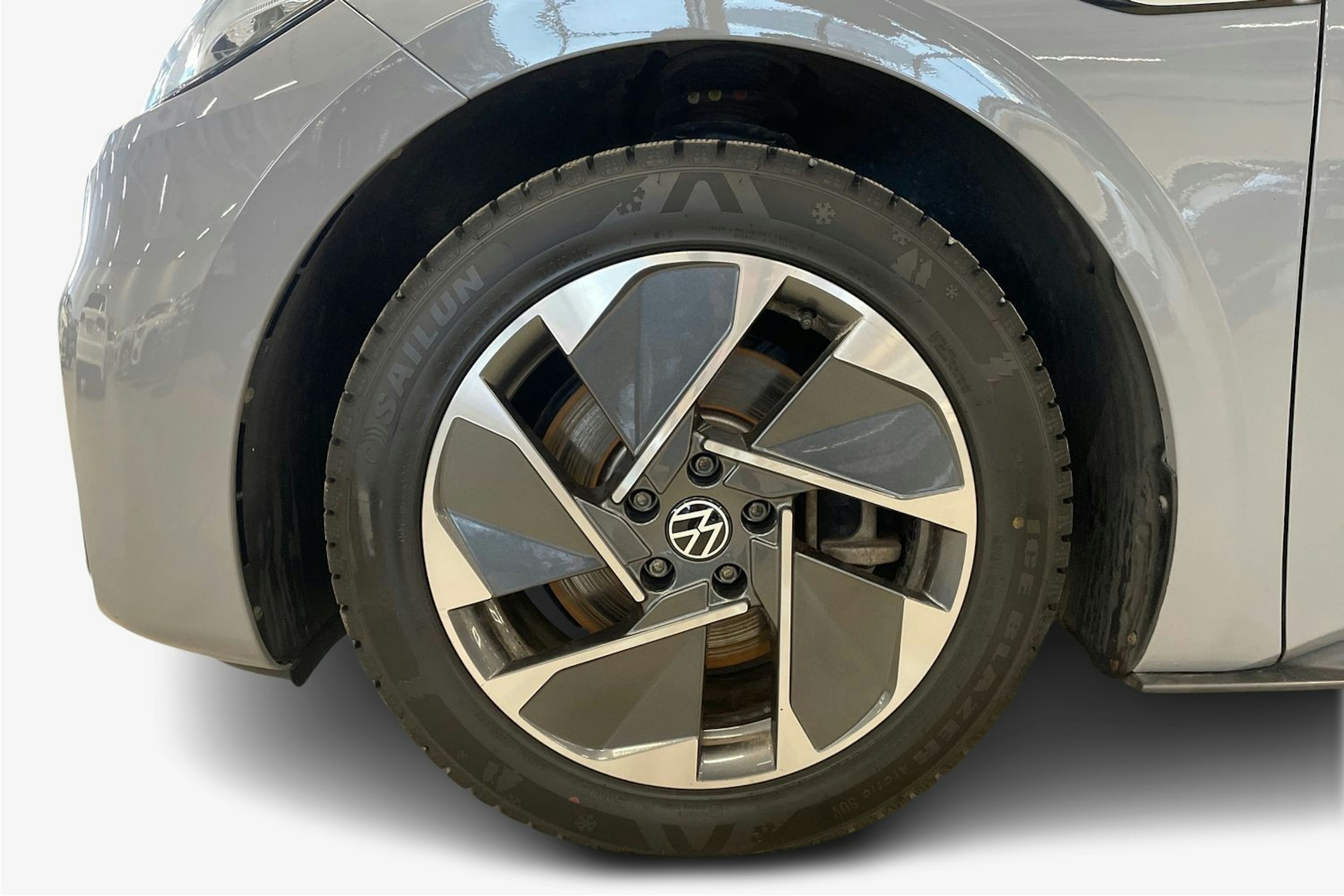 harmaa Volkswagen ID.3 2023 kuva 9.