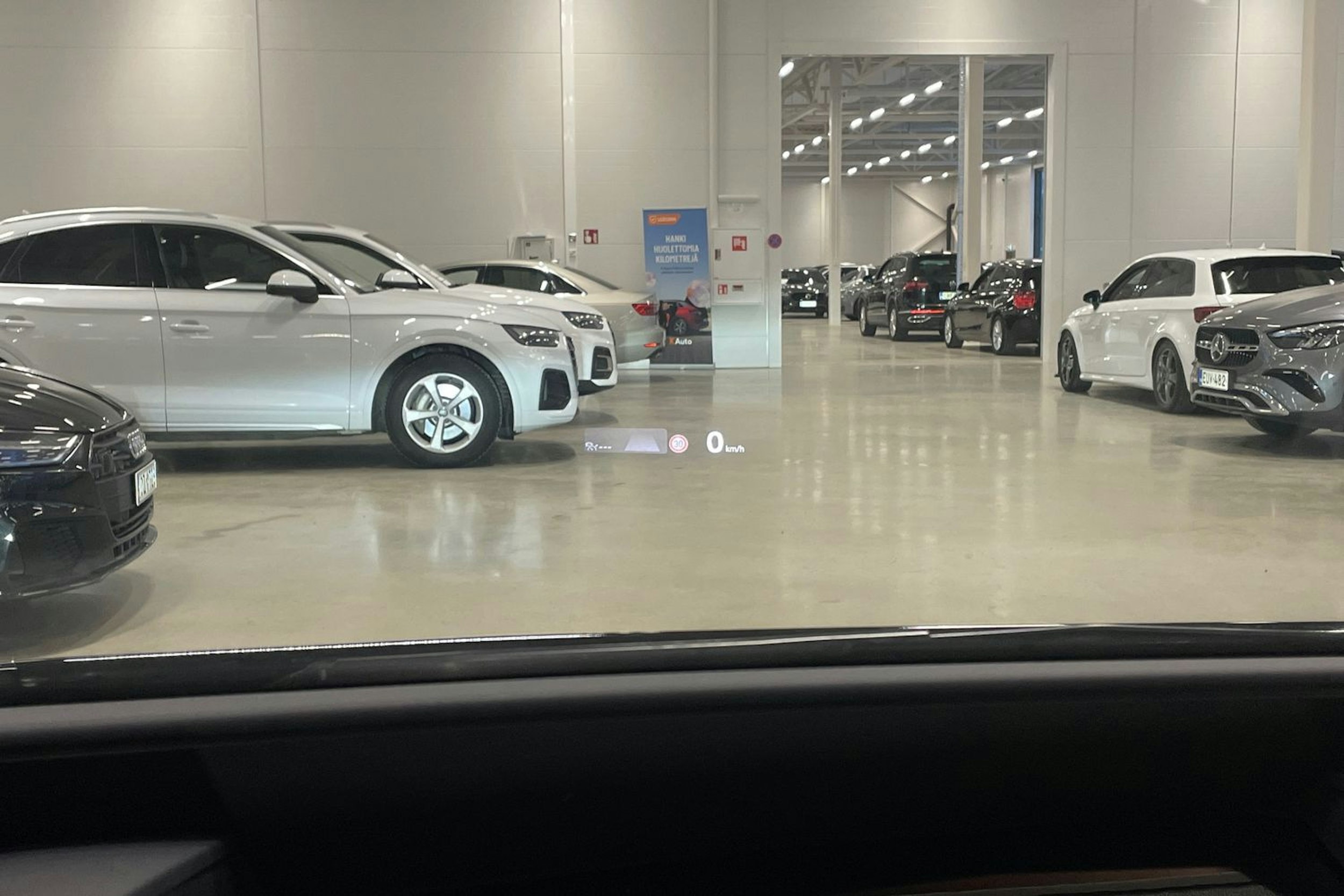 harmaa Volkswagen ID.3 2023 kuva 13.