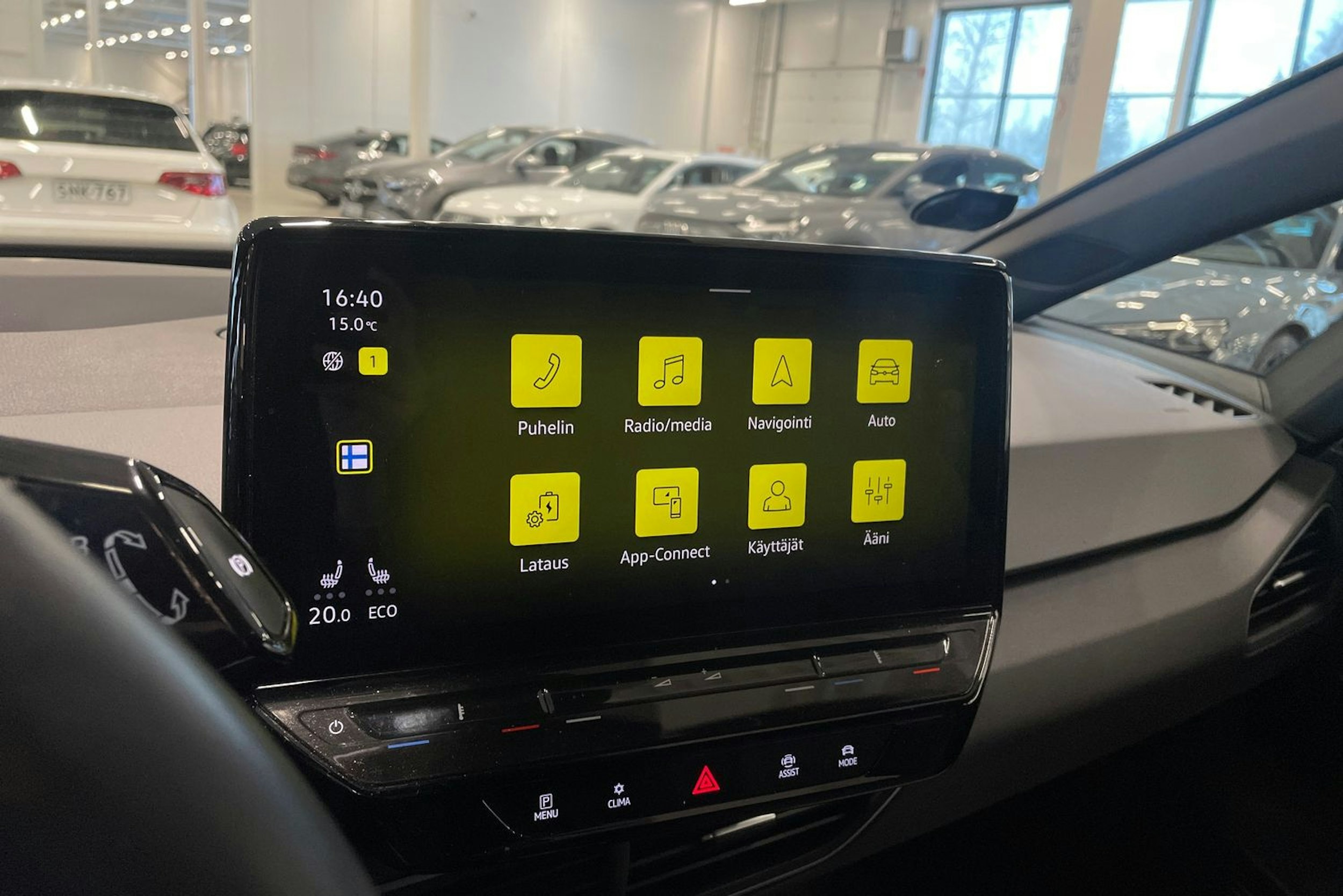 harmaa Volkswagen ID.3 2023 kuva 24.