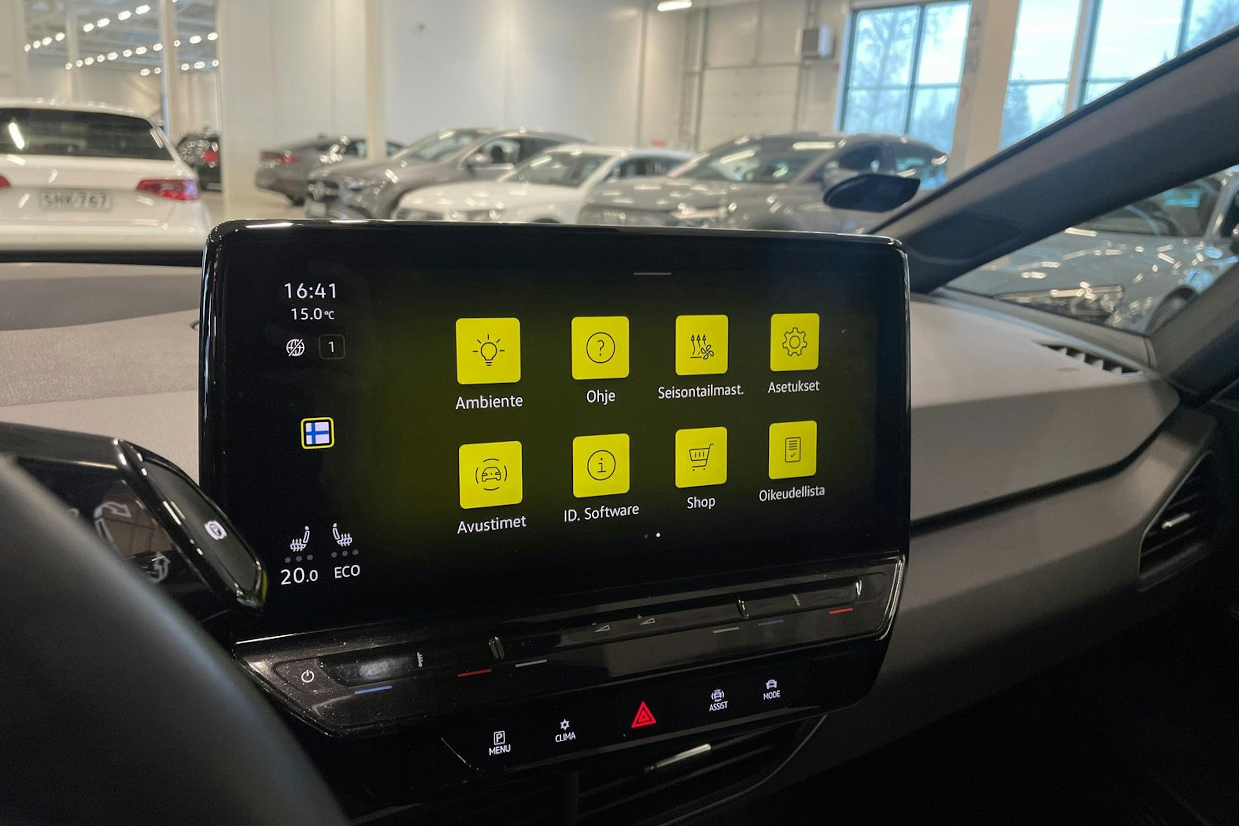 harmaa Volkswagen ID.3 2023 kuva 25.