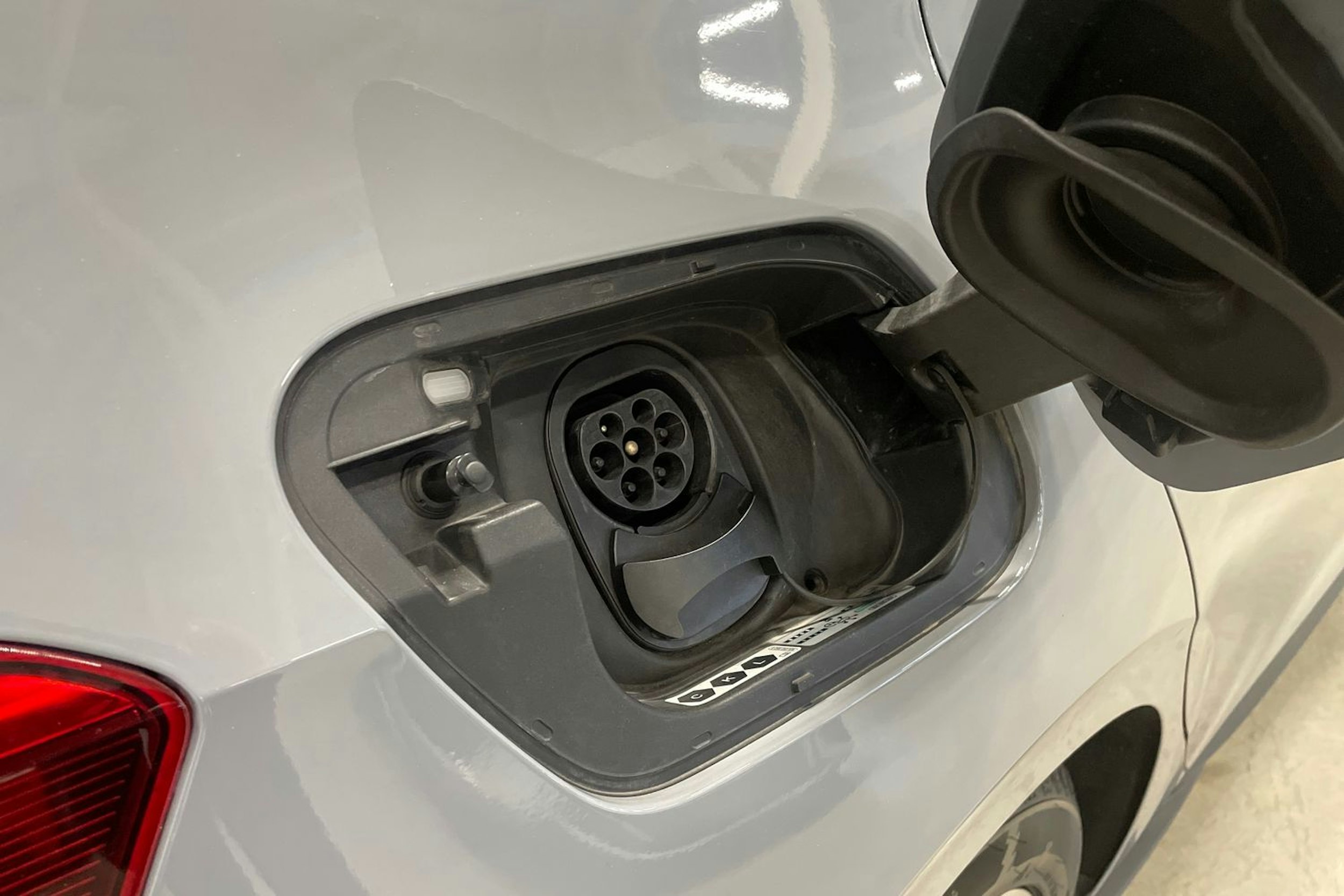 harmaa Volkswagen ID.3 2023 kuva 34.