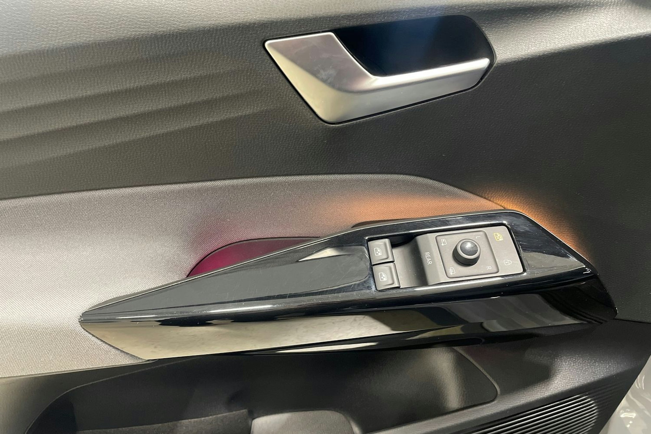 harmaa Volkswagen ID.3 2023 kuva 35.