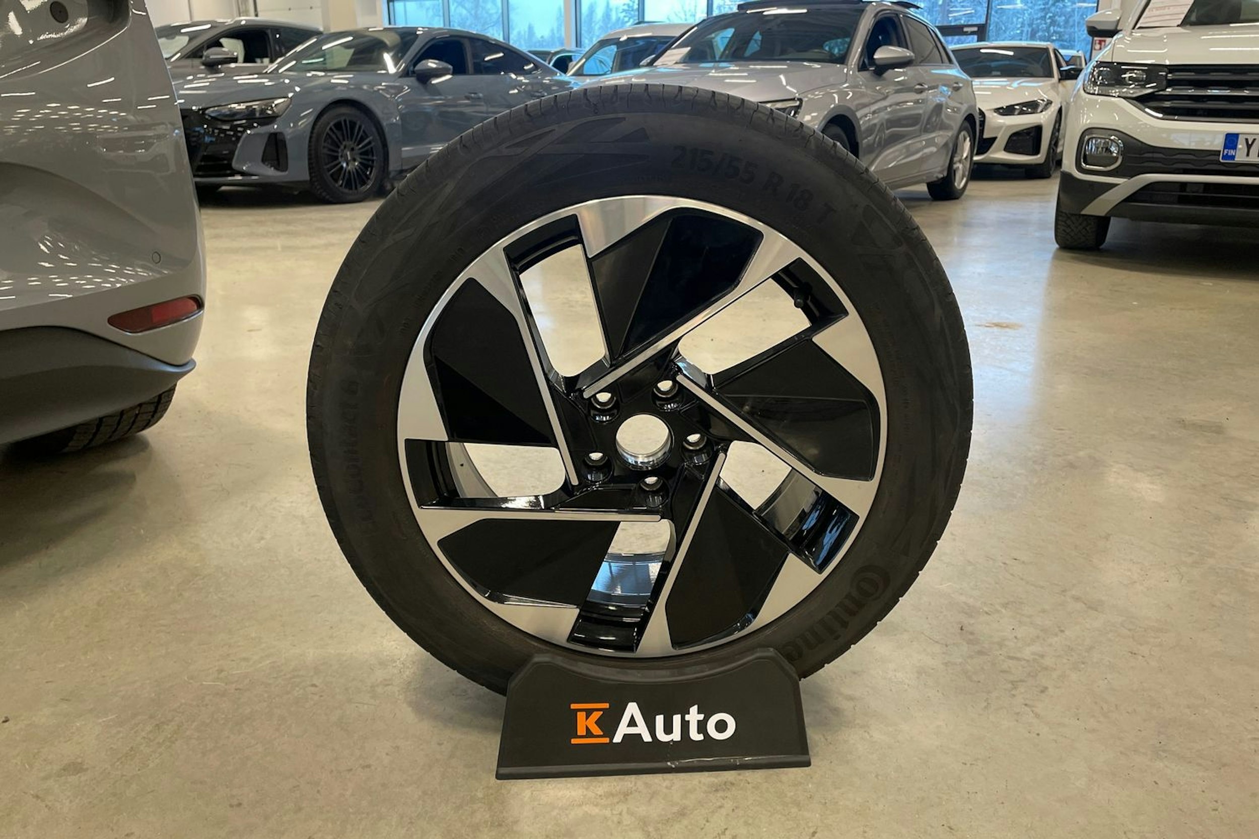 harmaa Volkswagen ID.3 2023 kuva 37.