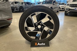 harmaa Volkswagen ID.3 2023 kuva 37.