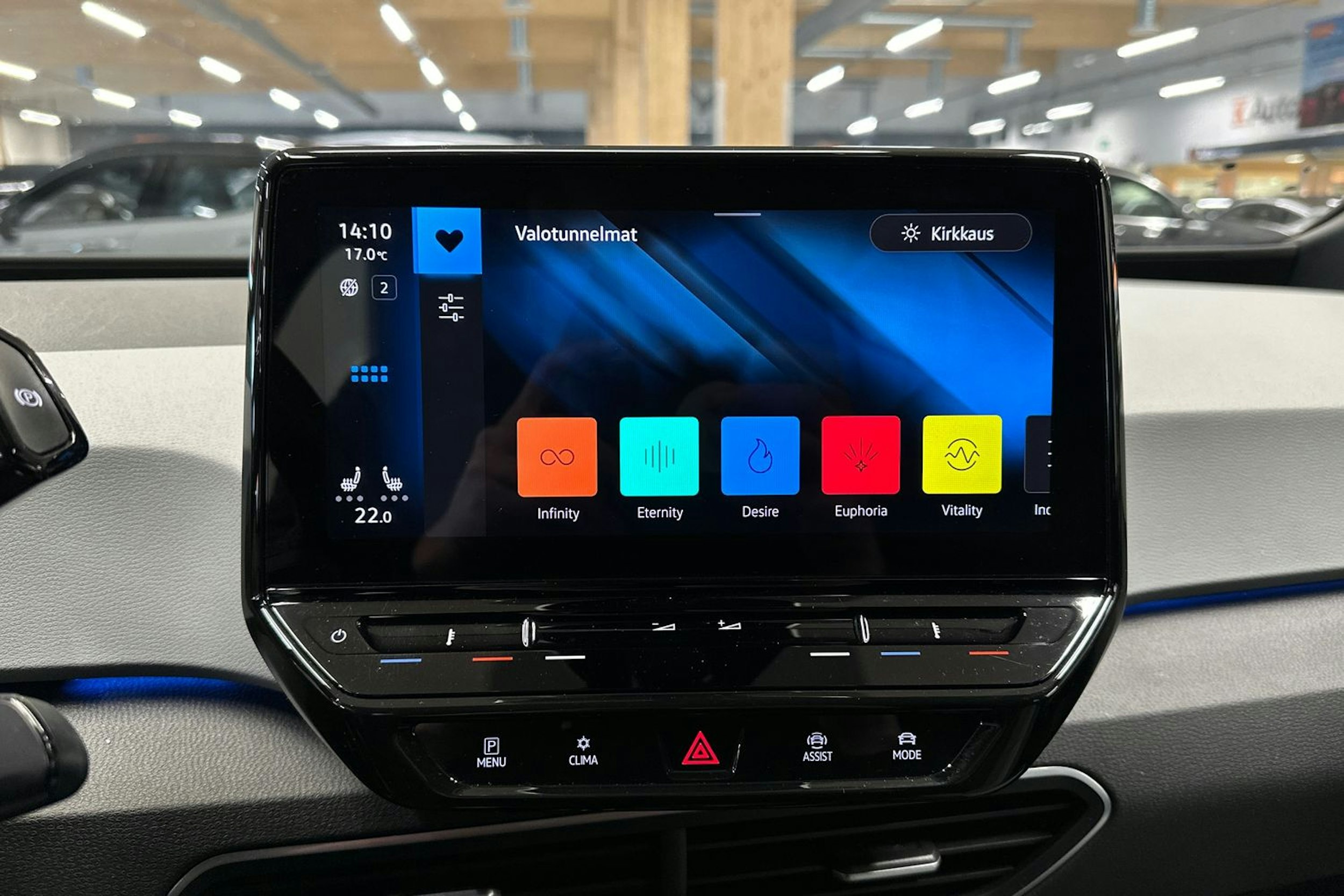 harmaa Volkswagen ID.3 2023 kuva 21.