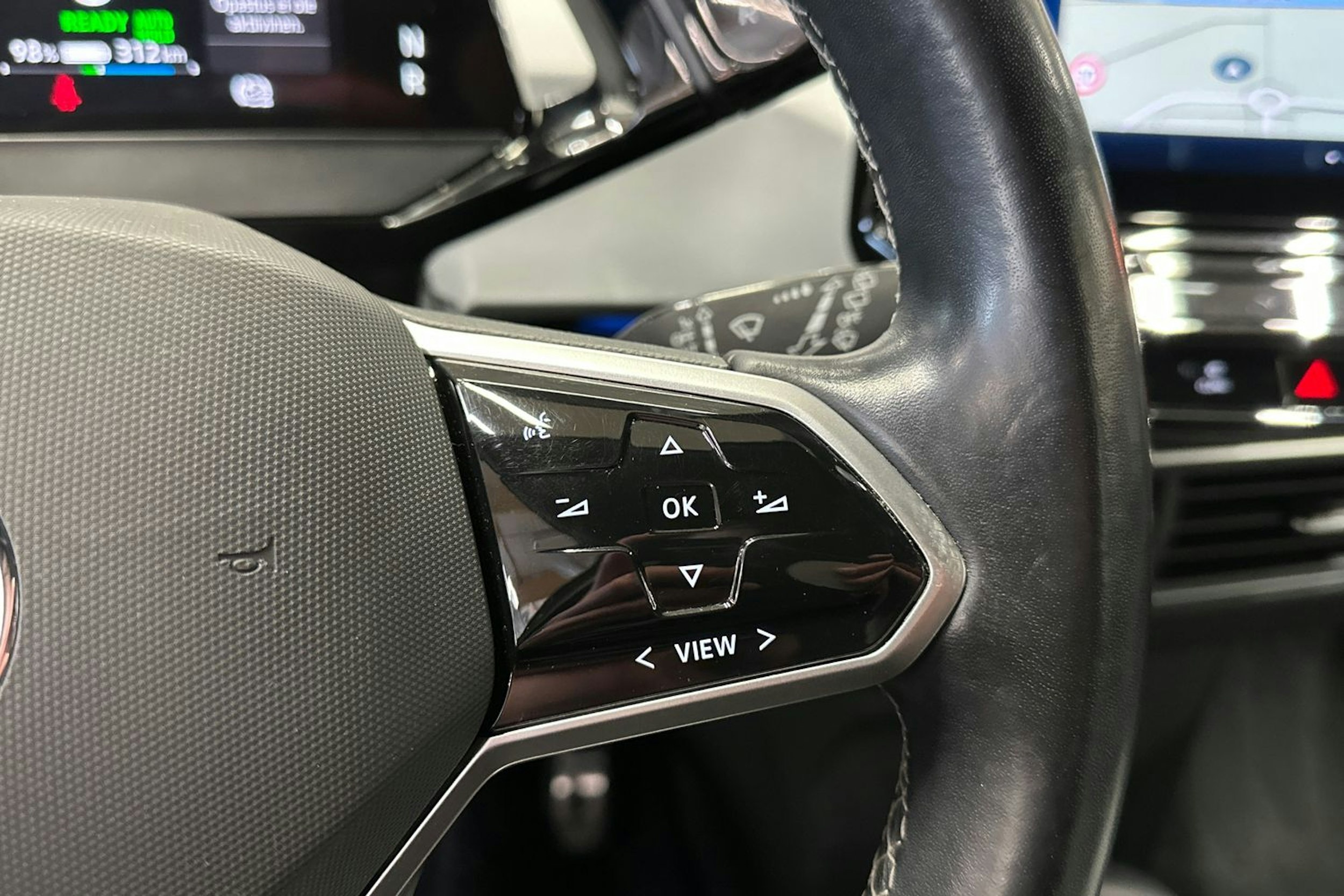 harmaa Volkswagen ID.3 2023 kuva 25.