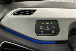 valkoinen Volkswagen ID.3 2023 kuva 16.