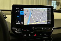 valkoinen Volkswagen ID.3 2023 kuva 18.