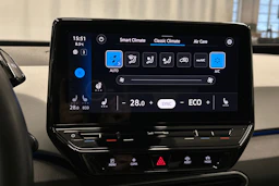 valkoinen Volkswagen ID.3 2023 kuva 22.