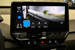 valkoinen Volkswagen ID.3 2023 kuva 27.