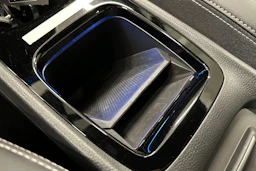 valkoinen Volkswagen ID.3 2023 kuva 28.