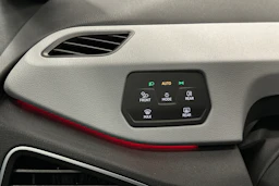 punainen Volkswagen ID.3 2023 kuva 16.