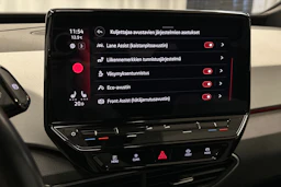 punainen Volkswagen ID.3 2023 kuva 20.