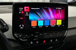 punainen Volkswagen ID.3 2023 kuva 23.