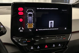 punainen Volkswagen ID.3 2023 kuva 27.