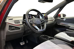 punainen Volkswagen ID.3 2023 kuva 11.