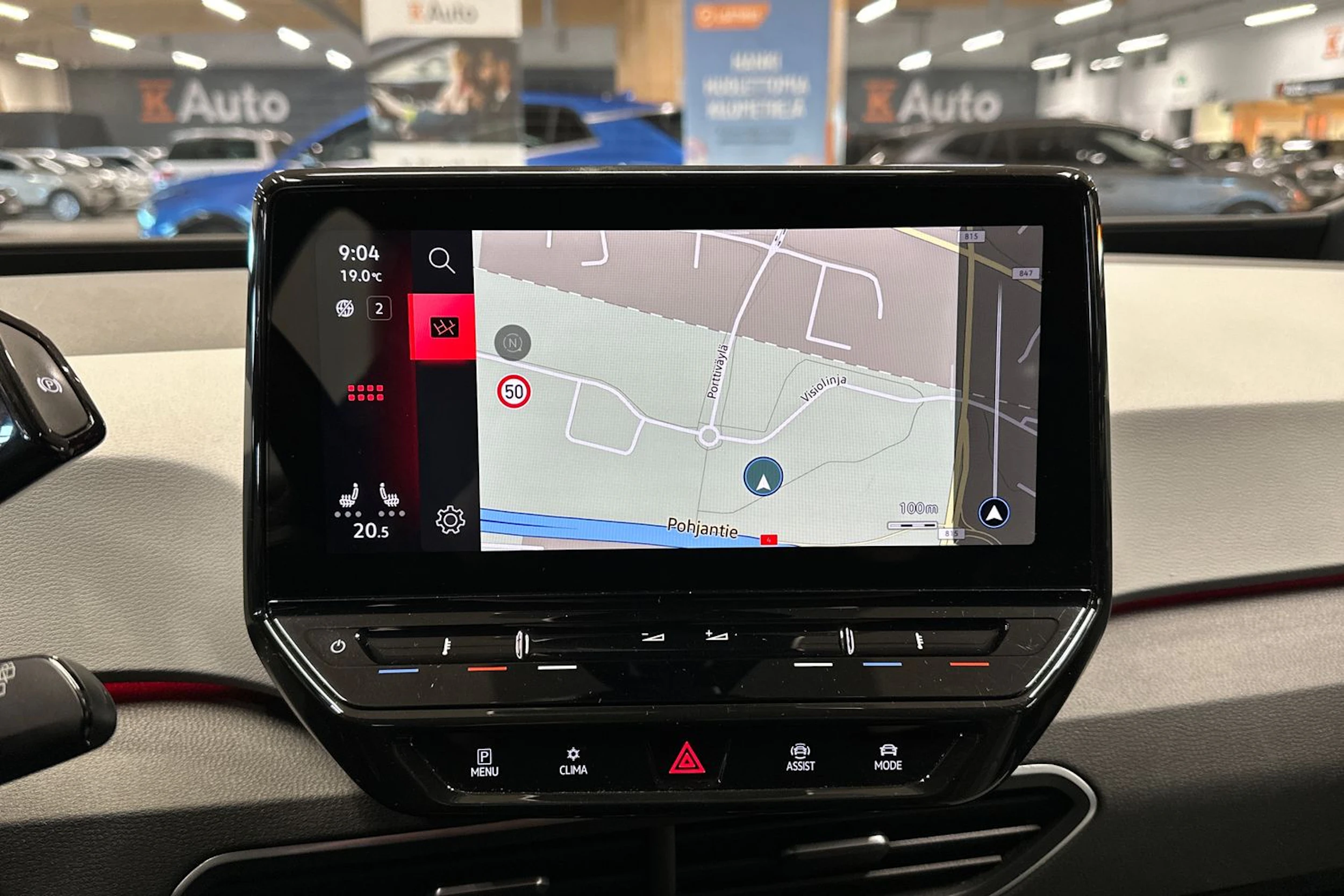 punainen Volkswagen ID.3 2023 kuva 25.