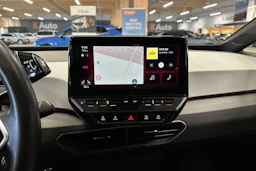 punainen Volkswagen ID.3 2023 kuva 26.