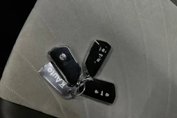 punainen Volkswagen ID.3 2023 kuva 27.