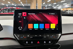 harmaa Volkswagen ID.3 2023 kuva 18.