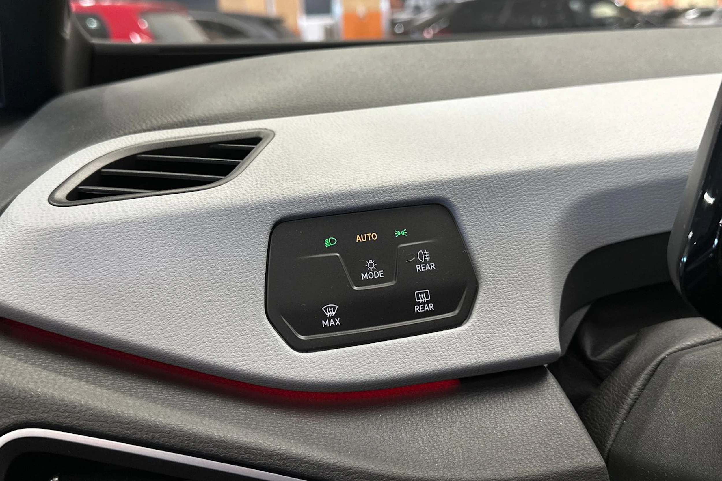 harmaa Volkswagen ID.3 2023 kuva 23.