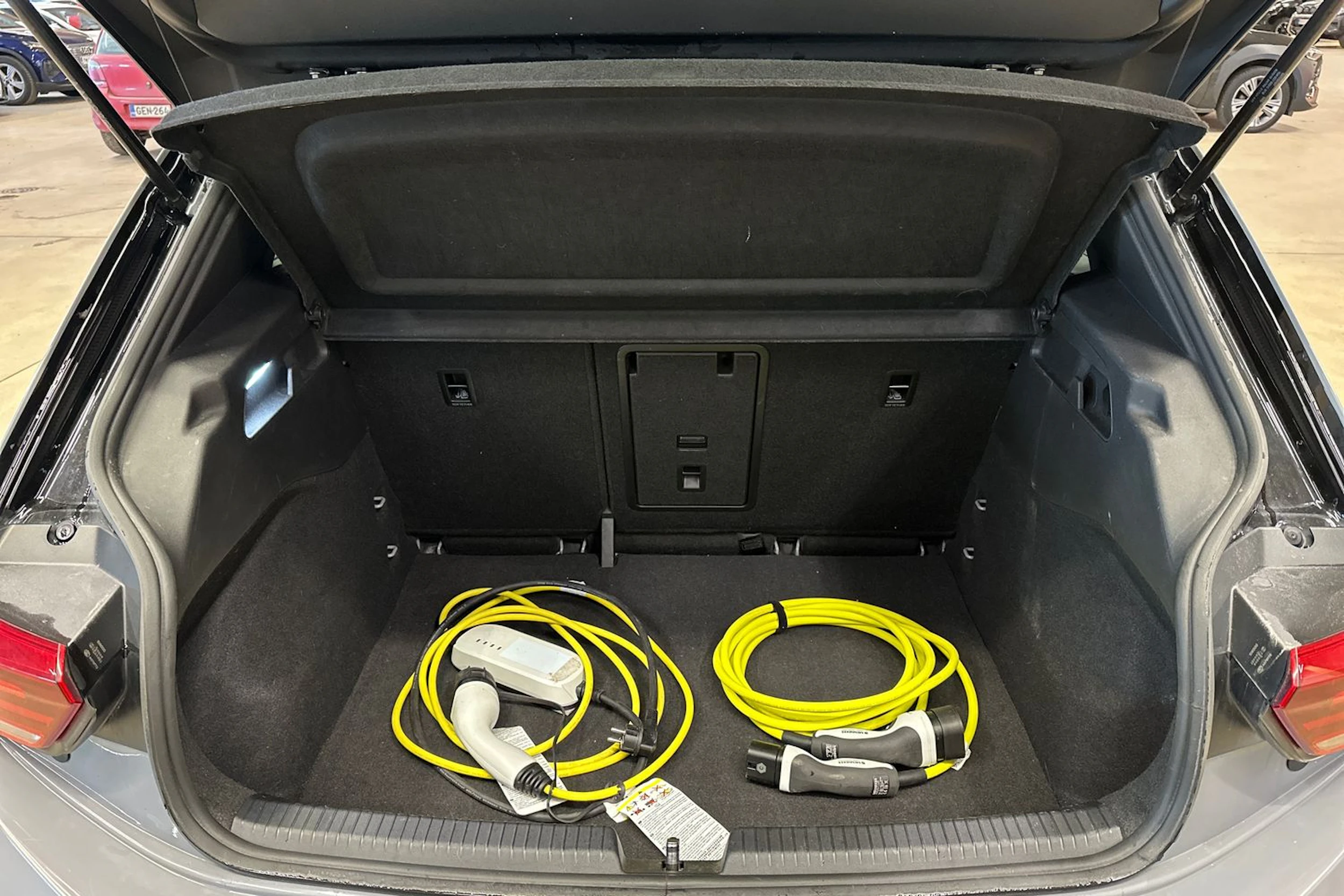 harmaa Volkswagen ID.3 2023 kuva 24.