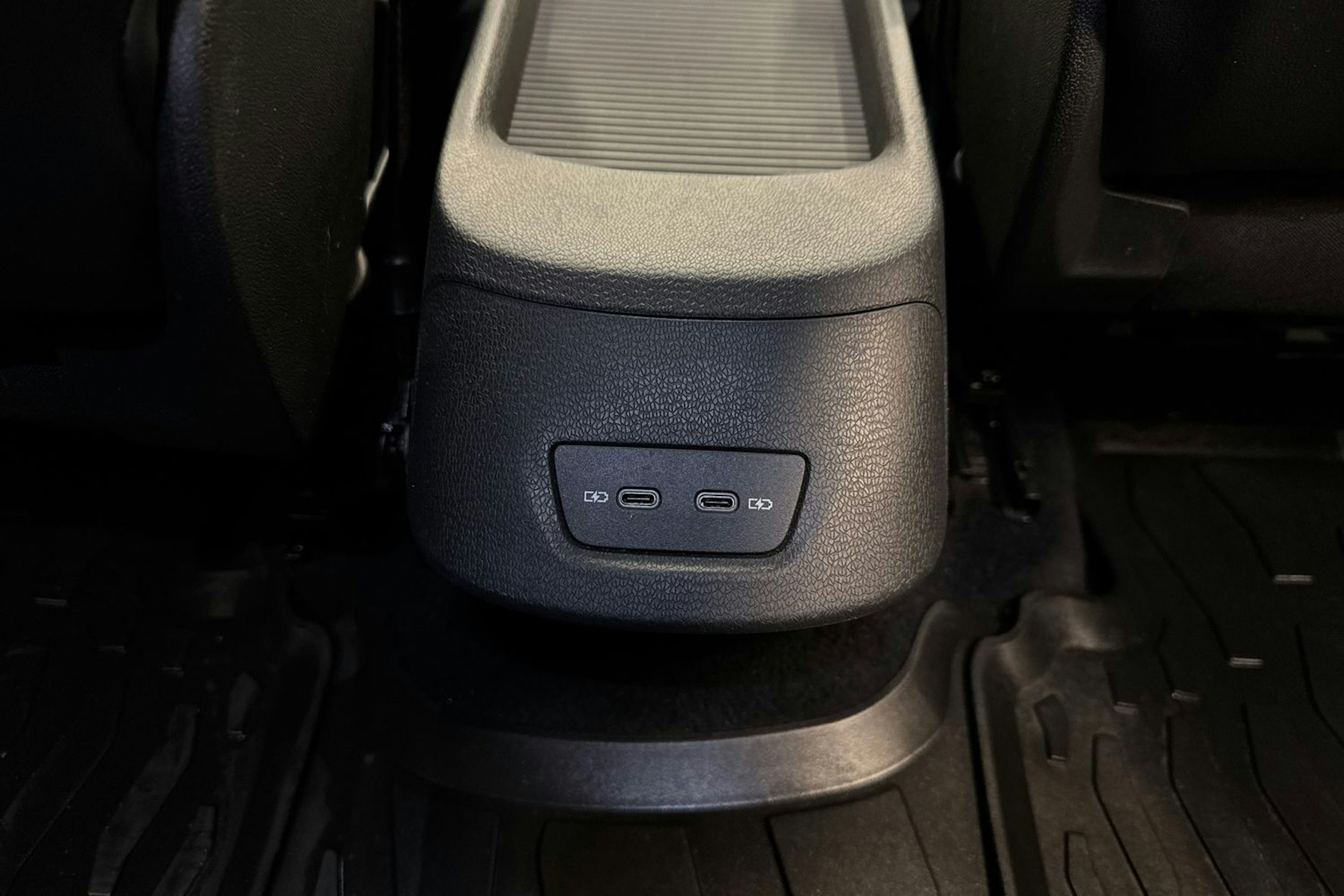 harmaa Volkswagen ID.3 2023 kuva 14.