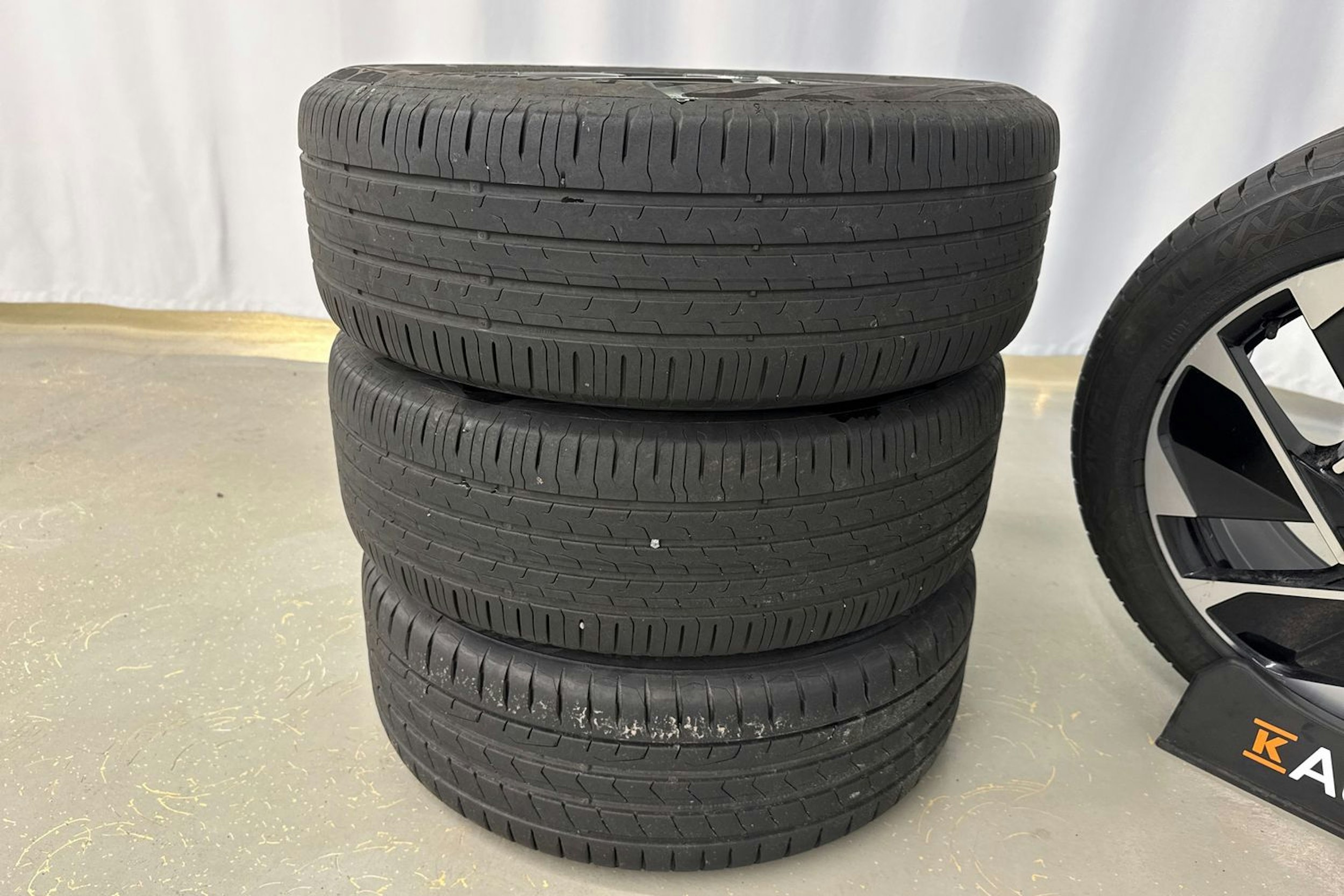 harmaa Volkswagen ID.3 2023 kuva 19.