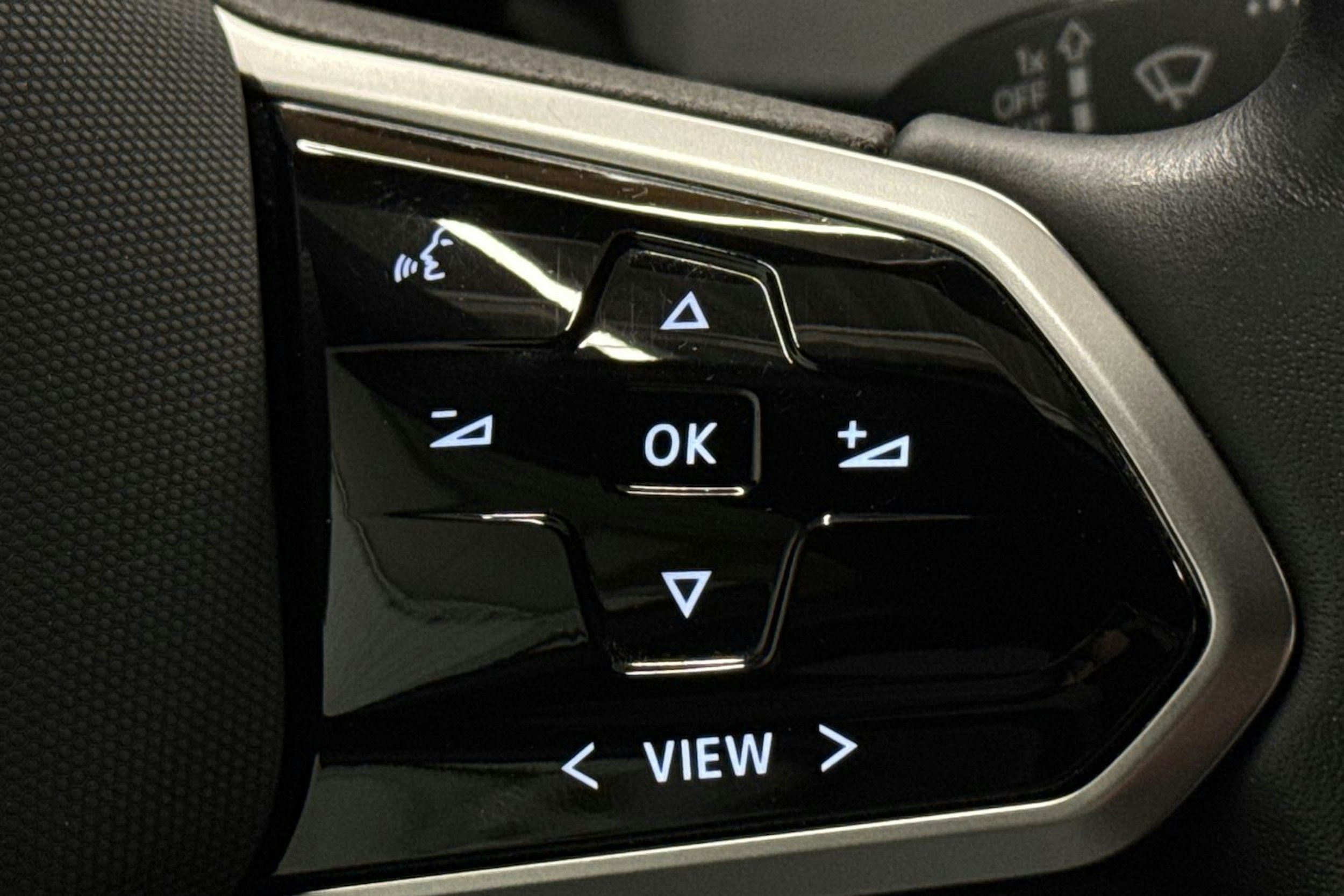 harmaa Volkswagen ID.3 2023 kuva 23.