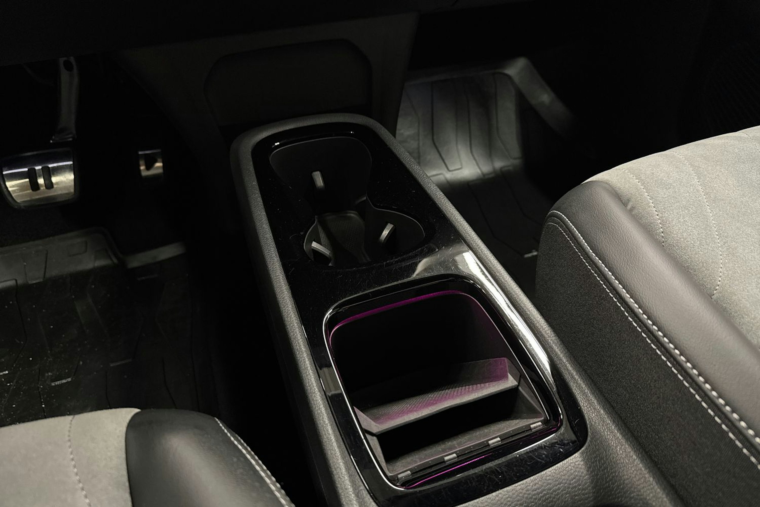 harmaa Volkswagen ID.3 2023 kuva 25.