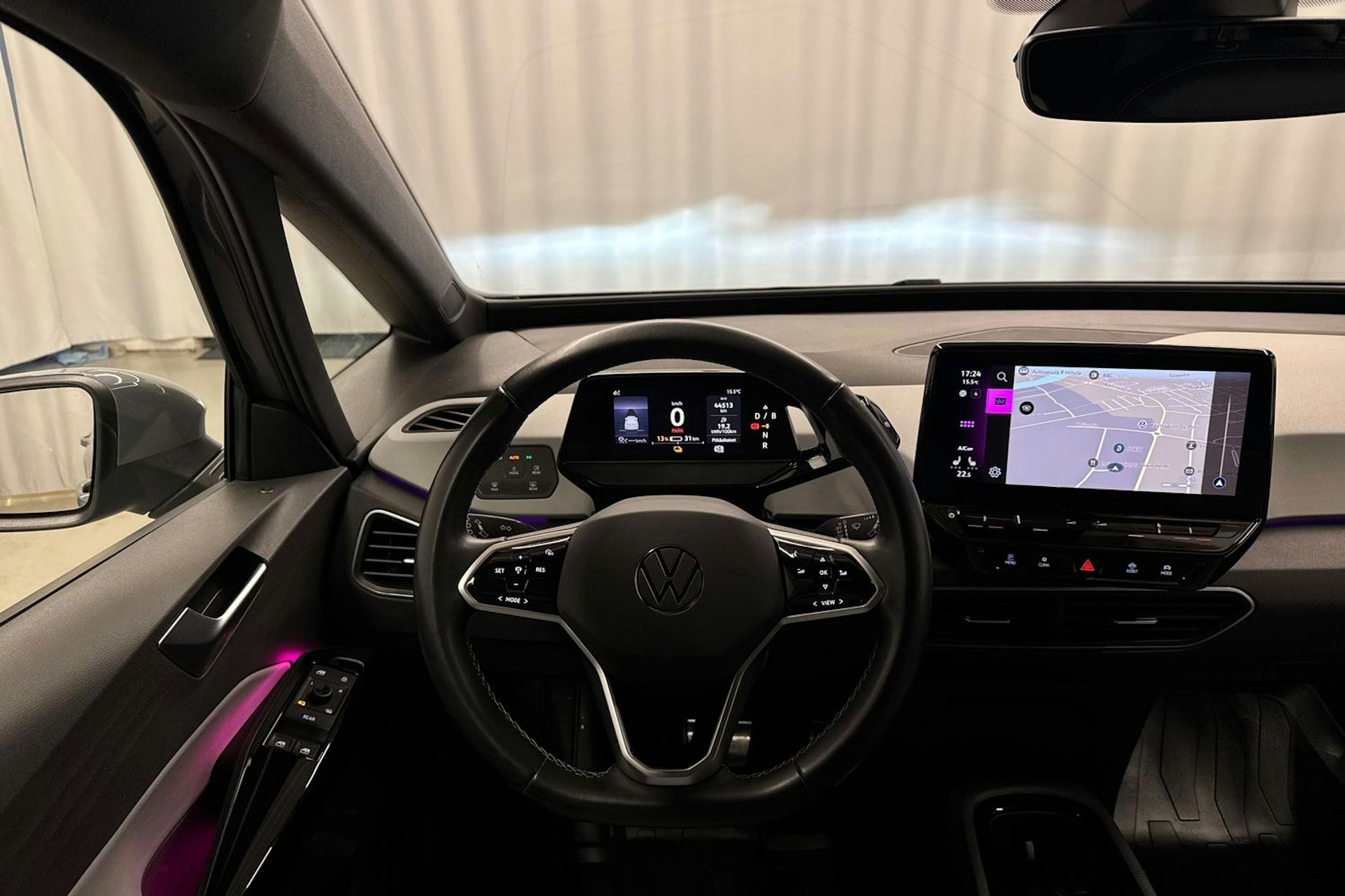 harmaa Volkswagen ID.3 2023 kuva 26.