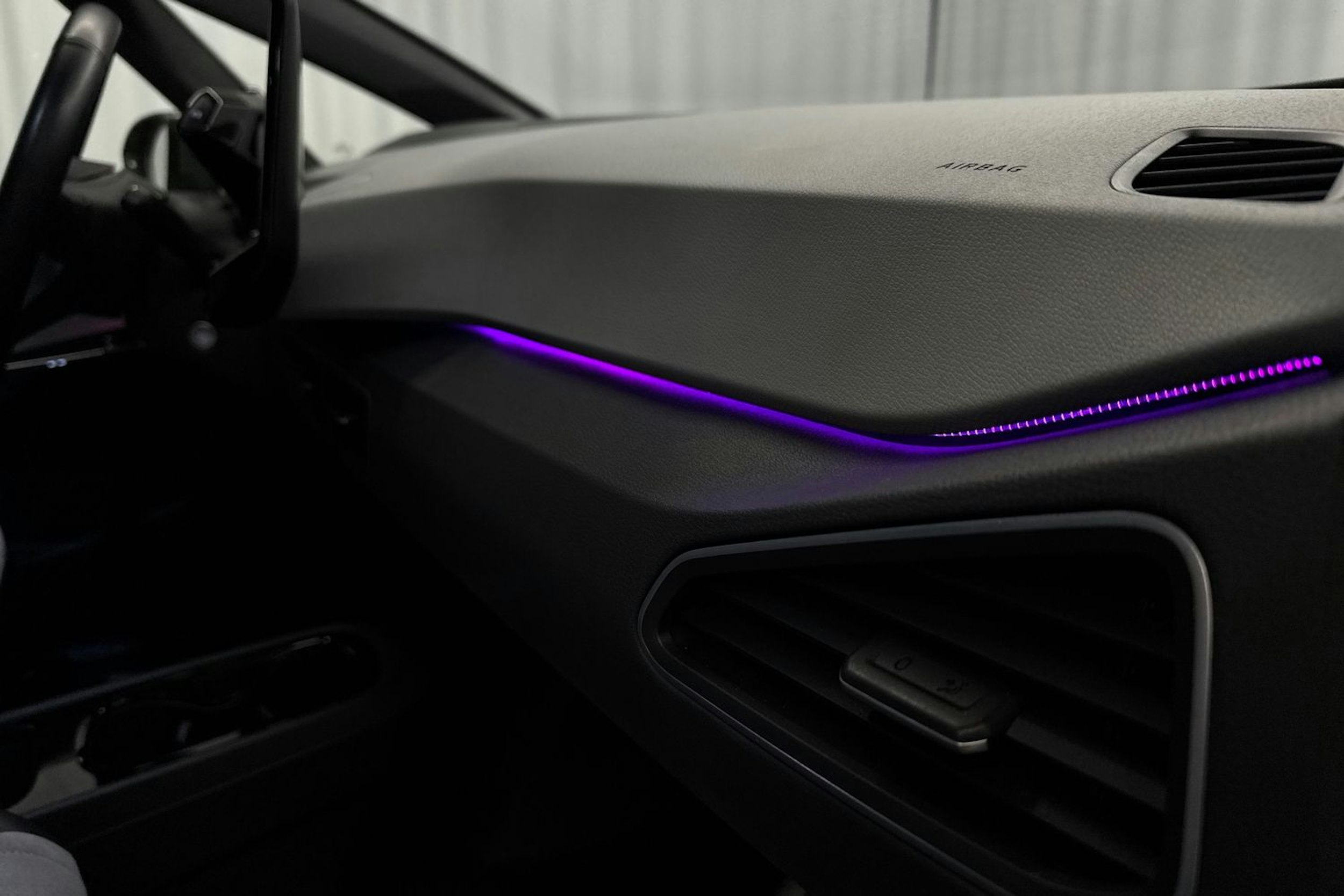 harmaa Volkswagen ID.3 2023 kuva 32.