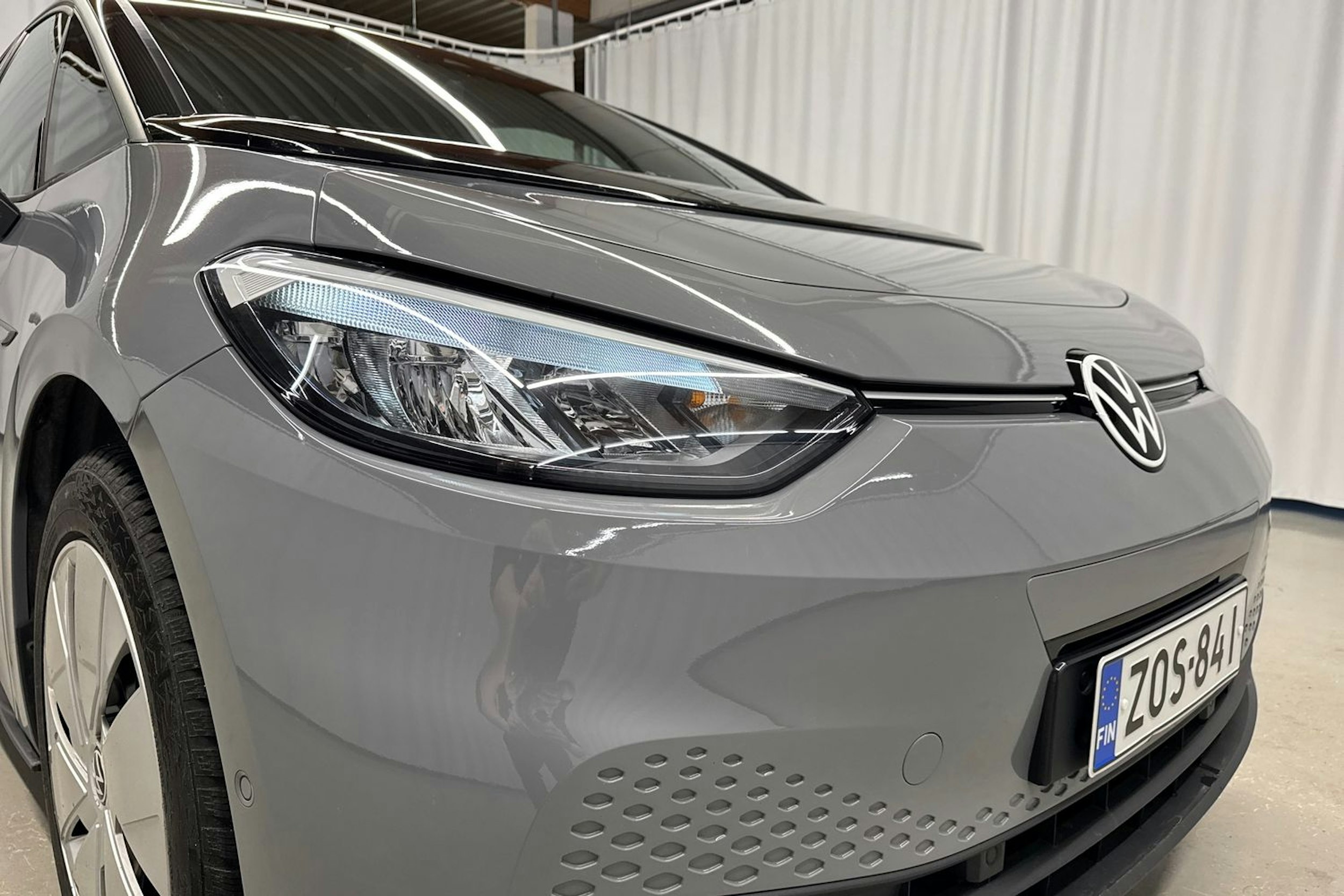 harmaa Volkswagen ID.3 2023 kuva 38.