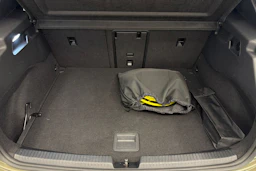 vihreä Volkswagen ID.3 2024 kuva 13.