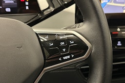 punainen Volkswagen ID.3 2024 kuva 20.