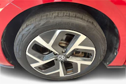 punainen Volkswagen ID.3 2024 kuva 9.