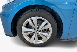 sininen Volkswagen ID.3 2024 kuva 11.