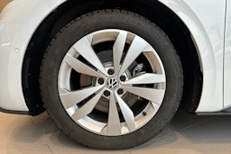 met. valkoinen Volkswagen ID.3 2024 kuva 10.