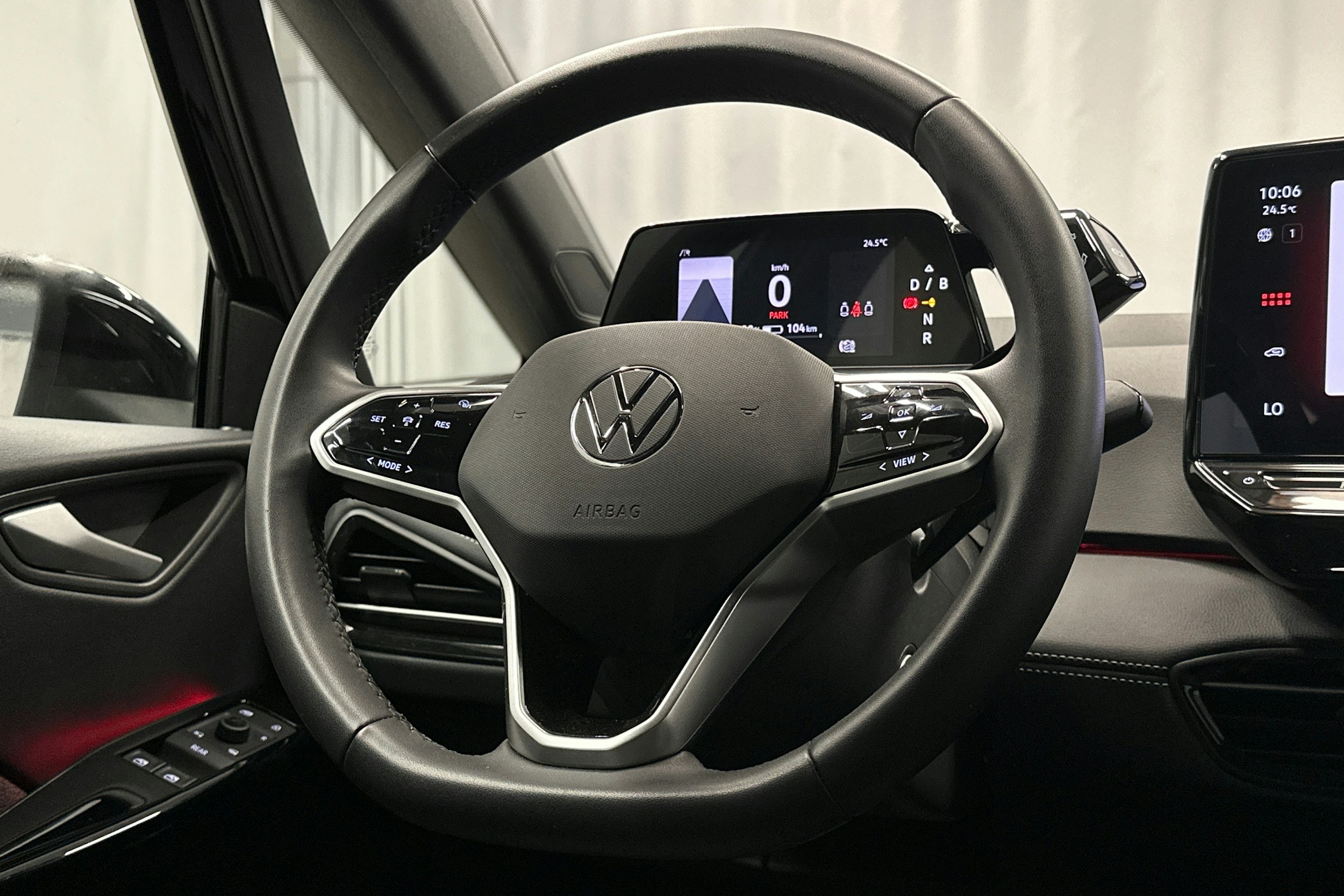 musta Volkswagen ID.3 2024 kuva 16.