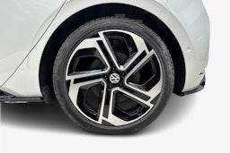 valkoinen Volkswagen ID.3 2025 kuva 11.