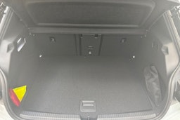 valkoinen Volkswagen ID.3 2025 kuva 14.