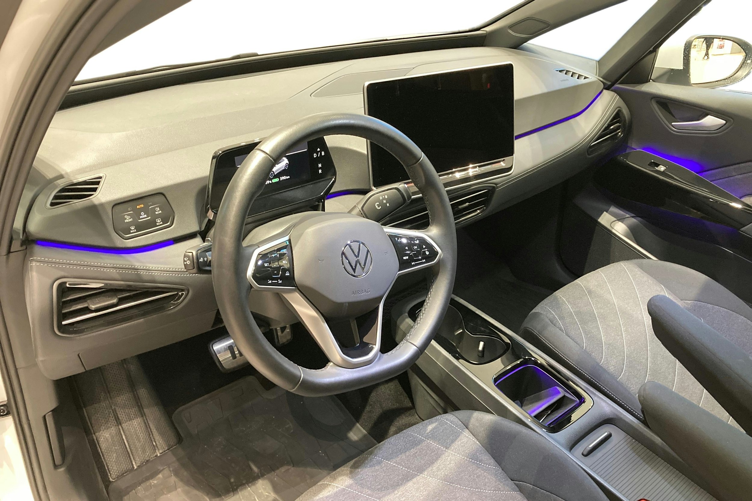 valkoinen Volkswagen ID.3 2025 kuva 6.